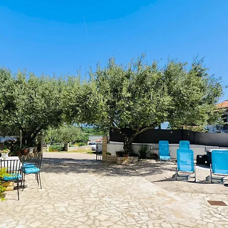 Villa Lando Peruski Exterior photo